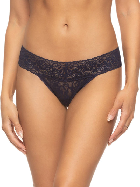 Signature Stretch Lace Low Rise Thong
